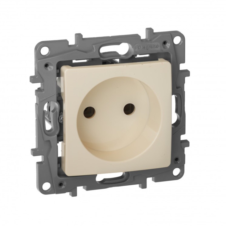 Розетка Legrand 672320